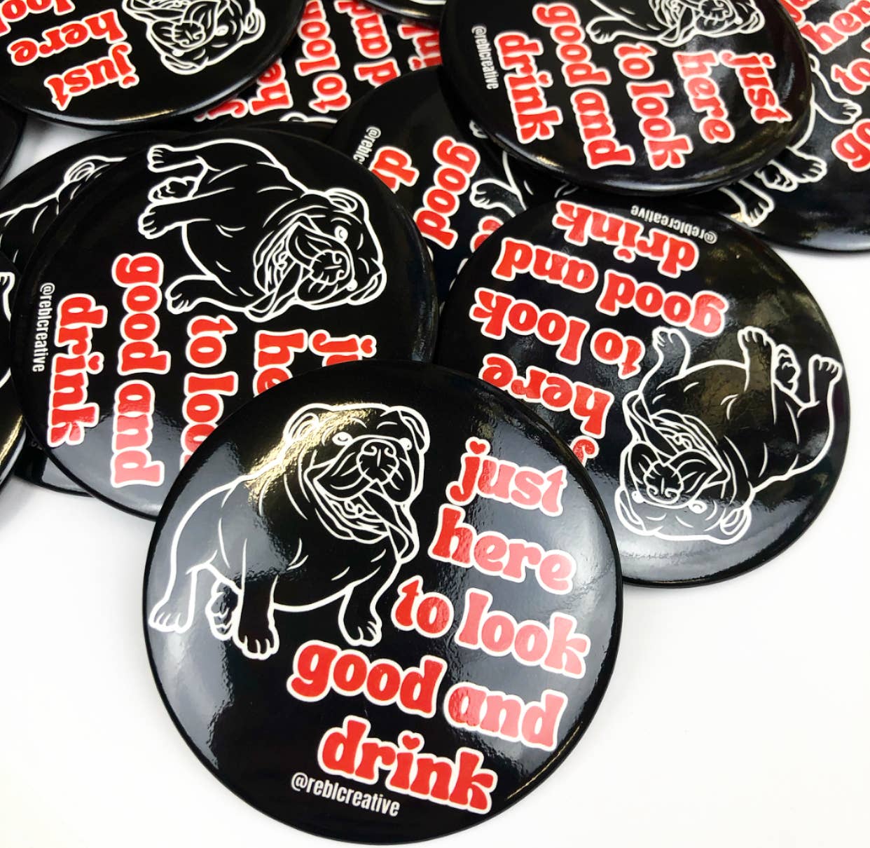 GAME DAY BUTTON- Dawgs Look Good and Drink