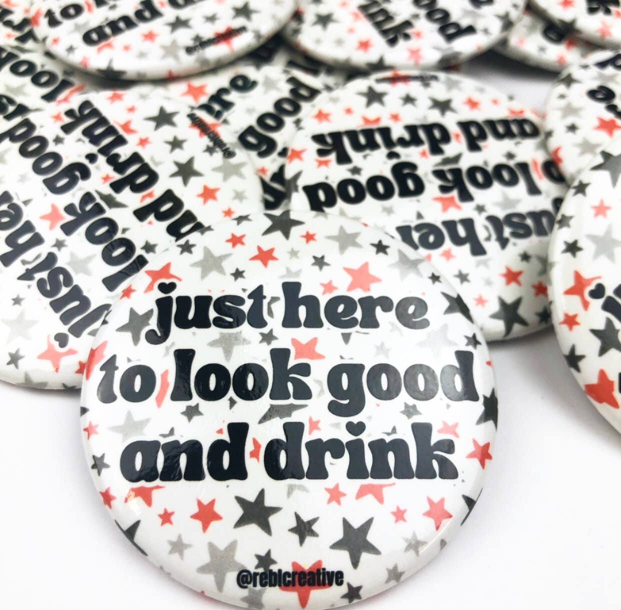 GAME DAY BUTTON - Look Good & Drink RED/BLACK STARS