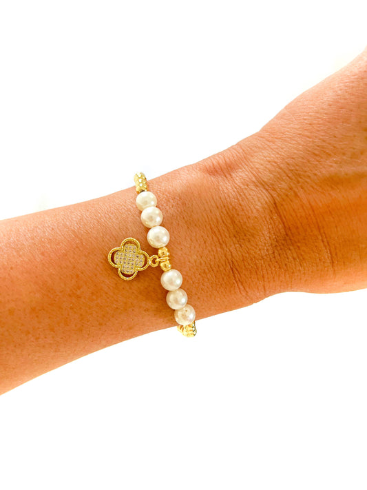 Savvy Bling - Pearl Charm Bracelet